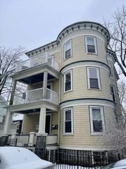 9 Sumner Sq, Boston, MA 02125