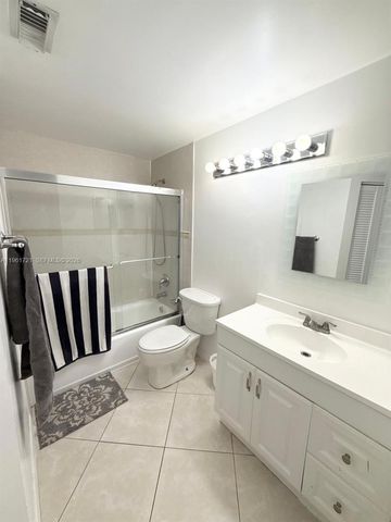 19501 E Country Club Dr 9104, Aventura, FL 33180