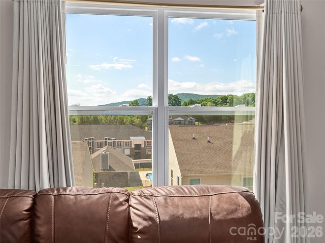 348 Tavernier Lane, Candler, NC 28715
