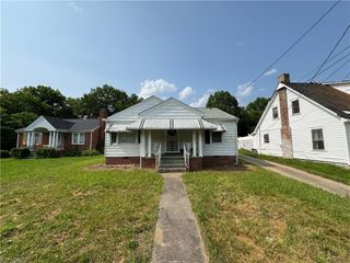 624 W Harrison Street, Reidsville, NC 27320