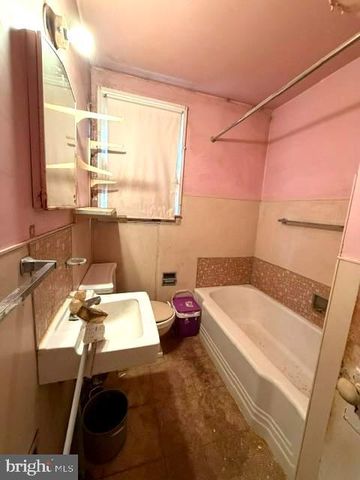 83 WISE AVE, Baltimore, MD 21222