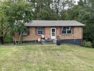 2007 Rosemary Dr, Clarksville, TN 37042