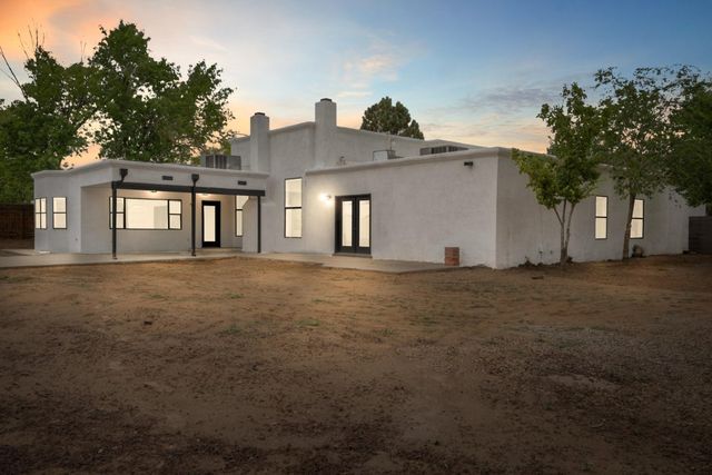 3900 SAINT ANDREWS Drive SE, Rio Rancho, NM 87124