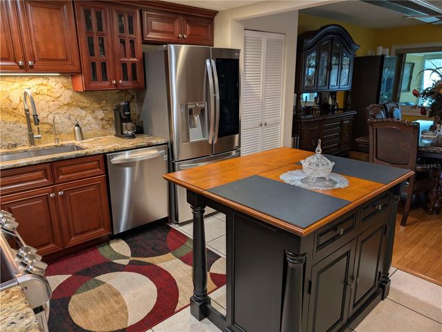 9897 SW 88TH COURT ROAD P, Ocala, FL 34481