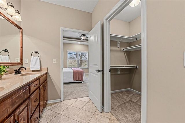 14838 Ashmont Lane, Smithville, MO 64089