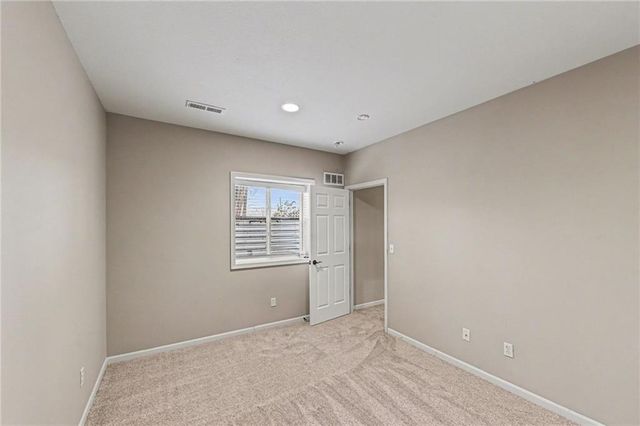 14838 Ashmont Lane, Smithville, MO 64089