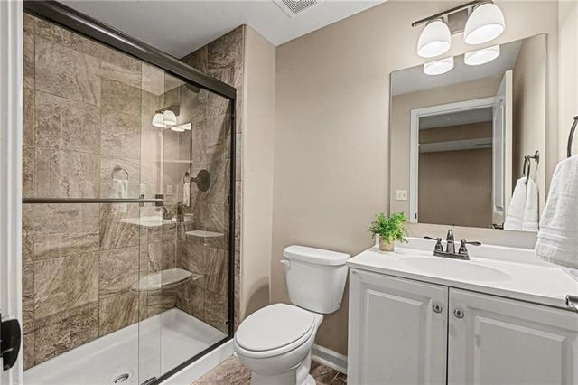 14838 Ashmont Lane, Smithville, MO 64089