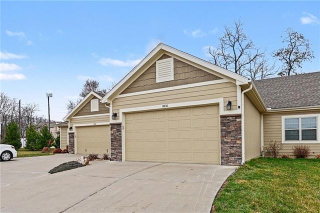 14838 Ashmont Lane, Smithville, MO 64089