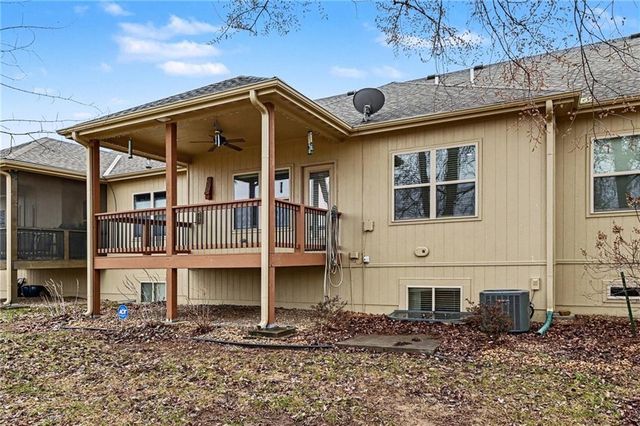 14838 Ashmont Lane, Smithville, MO 64089