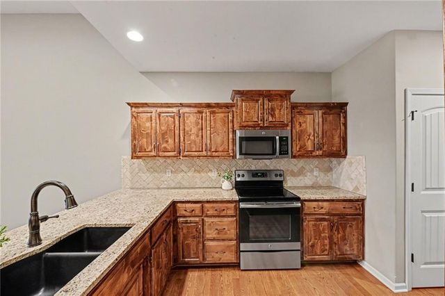 14838 Ashmont Lane, Smithville, MO 64089