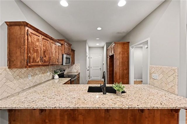 14838 Ashmont Lane, Smithville, MO 64089