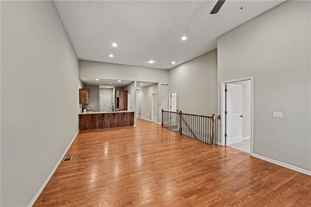 14838 Ashmont Lane, Smithville, MO 64089