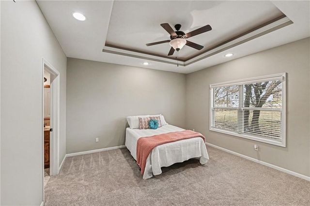 14838 Ashmont Lane, Smithville, MO 64089