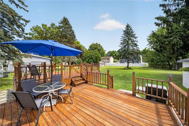 6368 Lakeshore Road, Cicero, NY 13039