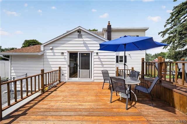 6368 Lakeshore Road, Cicero, NY 13039