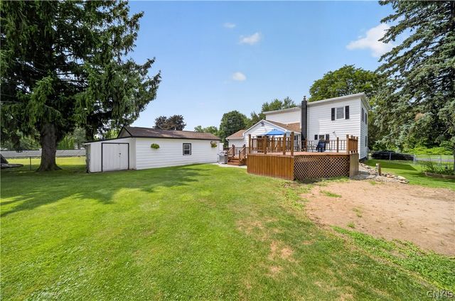 6368 Lakeshore Road, Cicero, NY 13039