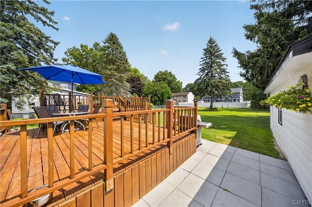 6368 Lakeshore Road, Cicero, NY 13039