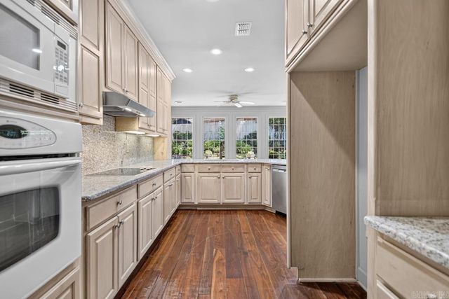 2704 Calico Creek, North Little Rock, AR 72116