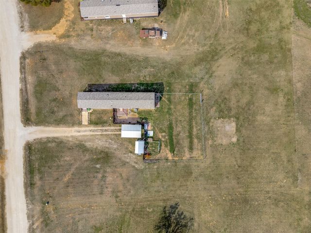 212 Farmhouse Road, Springtown, TX 76082