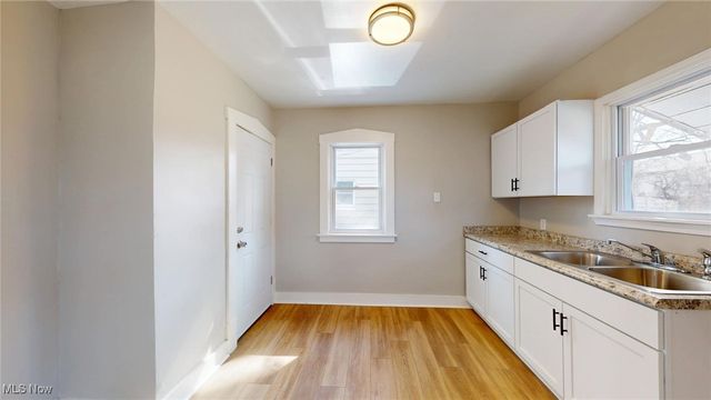 3544 W 99th Street, Cleveland, OH 44102