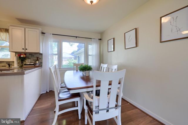 207 W WALNUT ST, Cleona, PA 17042