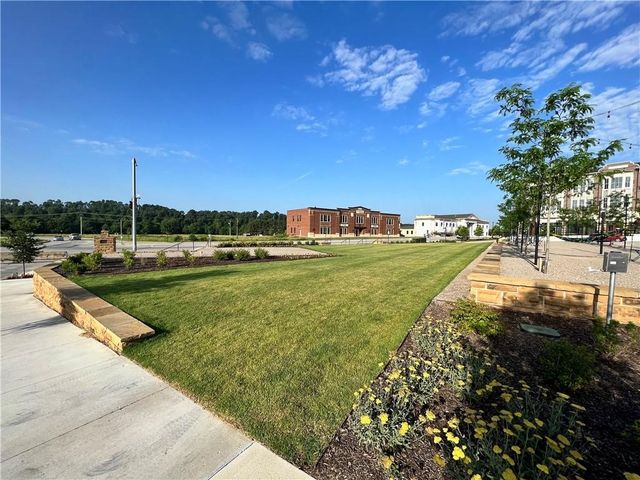 5460 Hackett Street, Springdale, AR 72762