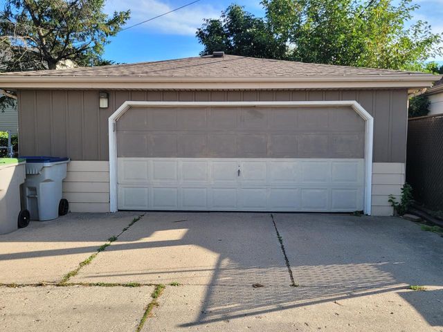 4719 S 6th STREET, Milwaukee, WI 53221
