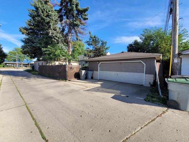 4719 S 6th STREET, Milwaukee, WI 53221