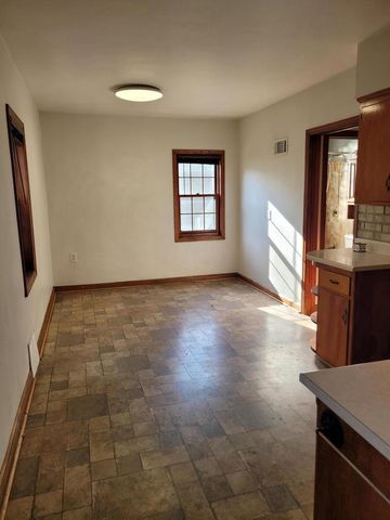 4719 S 6th STREET, Milwaukee, WI 53221