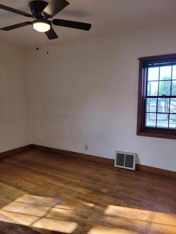 4719 S 6th STREET, Milwaukee, WI 53221