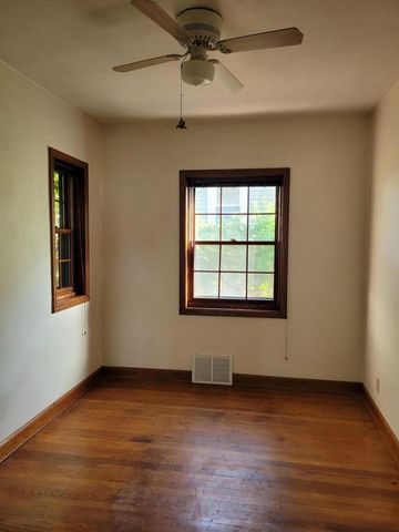 4719 S 6th STREET, Milwaukee, WI 53221