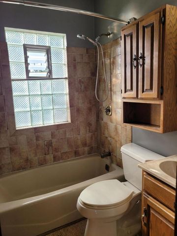 4719 S 6th STREET, Milwaukee, WI 53221