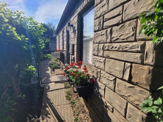 4719 S 6th STREET, Milwaukee, WI 53221