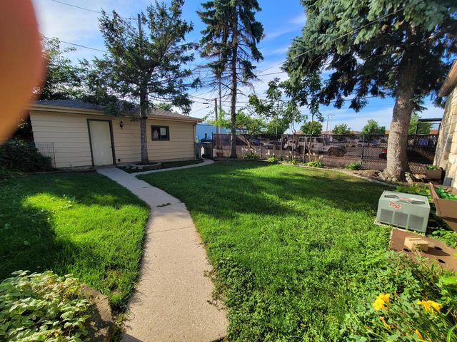 4719 S 6th STREET, Milwaukee, WI 53221
