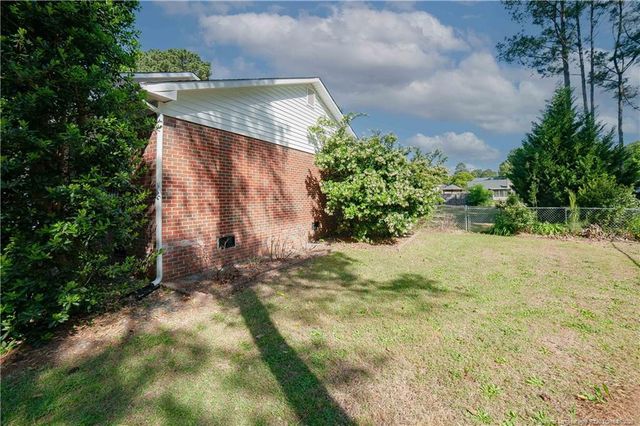 1121 Butterwood Circle, Fayetteville, NC 28314