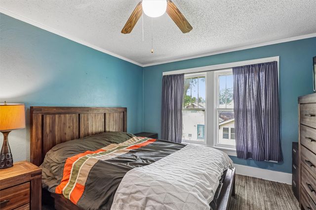 305 NE Cherry Avenue, Earlham, IA 50072