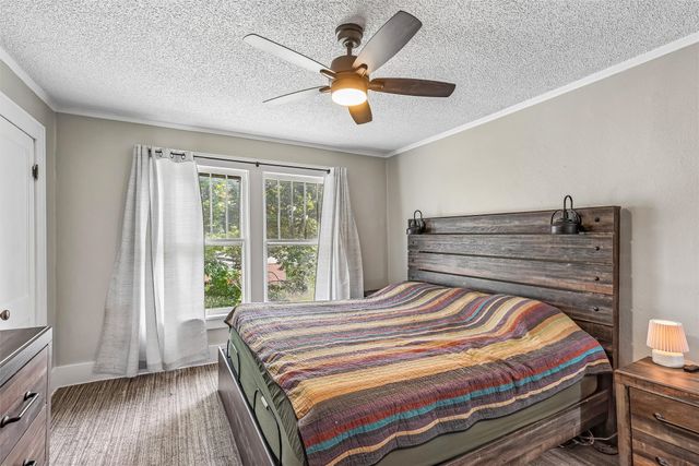 305 NE Cherry Avenue, Earlham, IA 50072