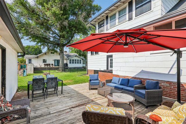 305 NE Cherry Avenue, Earlham, IA 50072