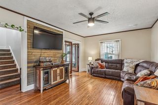 305 NE Cherry Avenue, Earlham, IA 50072