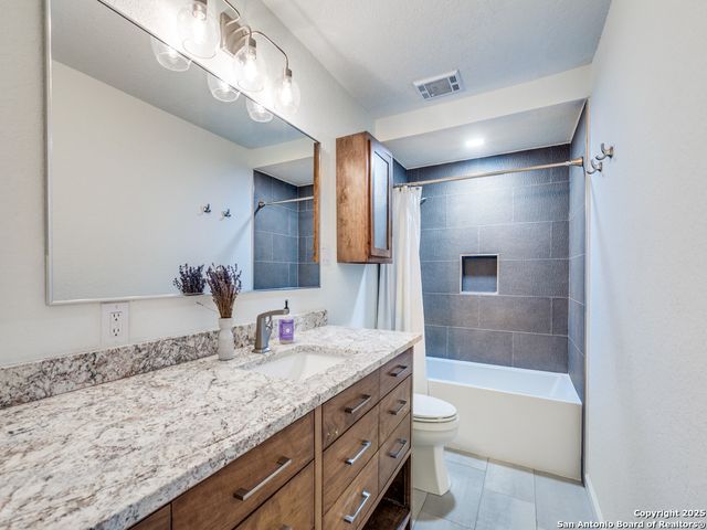 166 Elizabeth Rd Apt C, San Antonio, TX 78209