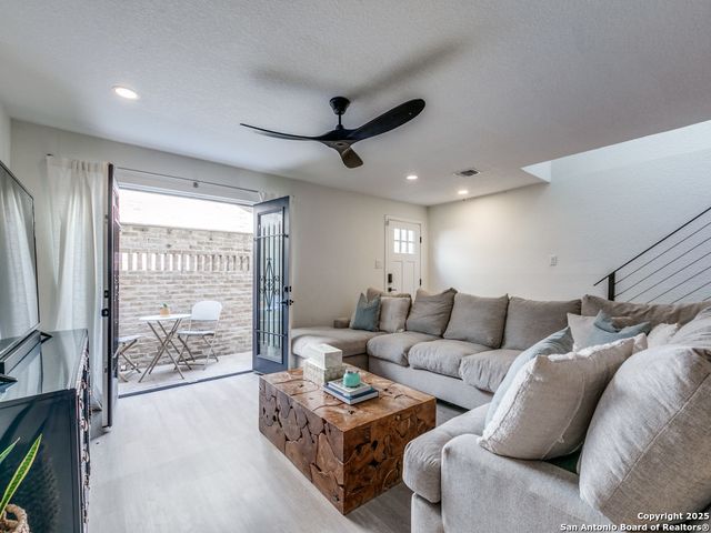 166 Elizabeth Rd Apt C, San Antonio, TX 78209