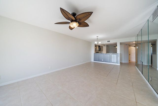 243 Bay Colony Drive N, Juno Beach, FL 33408