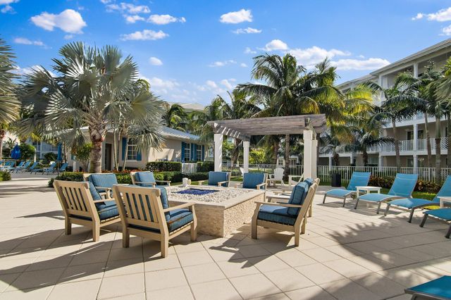 243 Bay Colony Drive N, Juno Beach, FL 33408