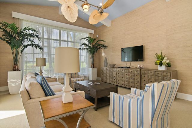 243 Bay Colony Drive N, Juno Beach, FL 33408