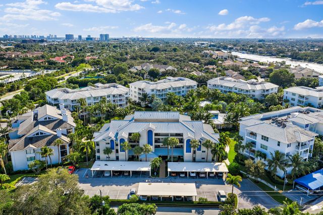 243 Bay Colony Drive N, Juno Beach, FL 33408