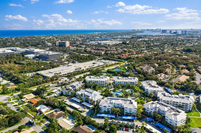 243 Bay Colony Drive N, Juno Beach, FL 33408