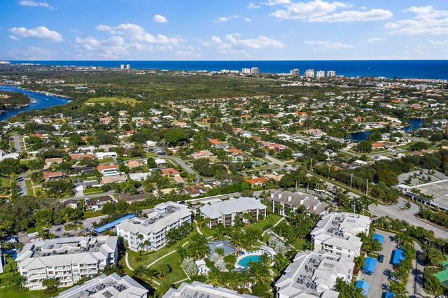 243 Bay Colony Drive N, Juno Beach, FL 33408