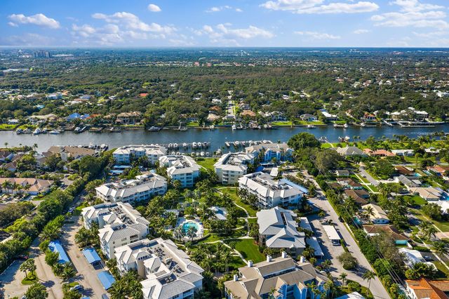 243 Bay Colony Drive N, Juno Beach, FL 33408