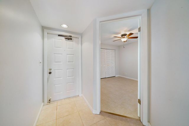 243 Bay Colony Drive N, Juno Beach, FL 33408