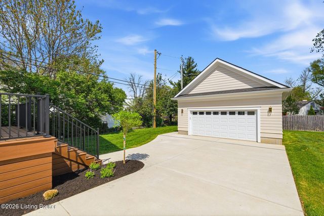 905 S Sherrin Ave, Louisville, KY 40207